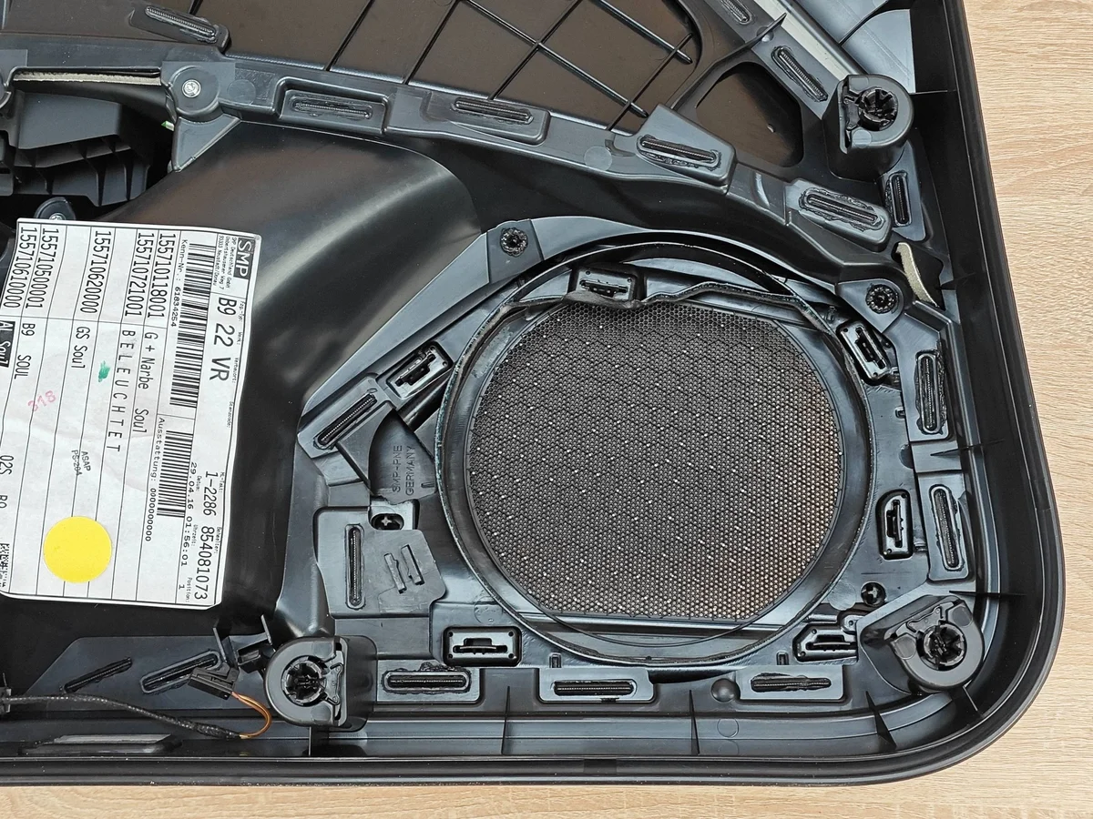 Dörrpanel Audi A4 B9 Höger Fram Skinn image 6