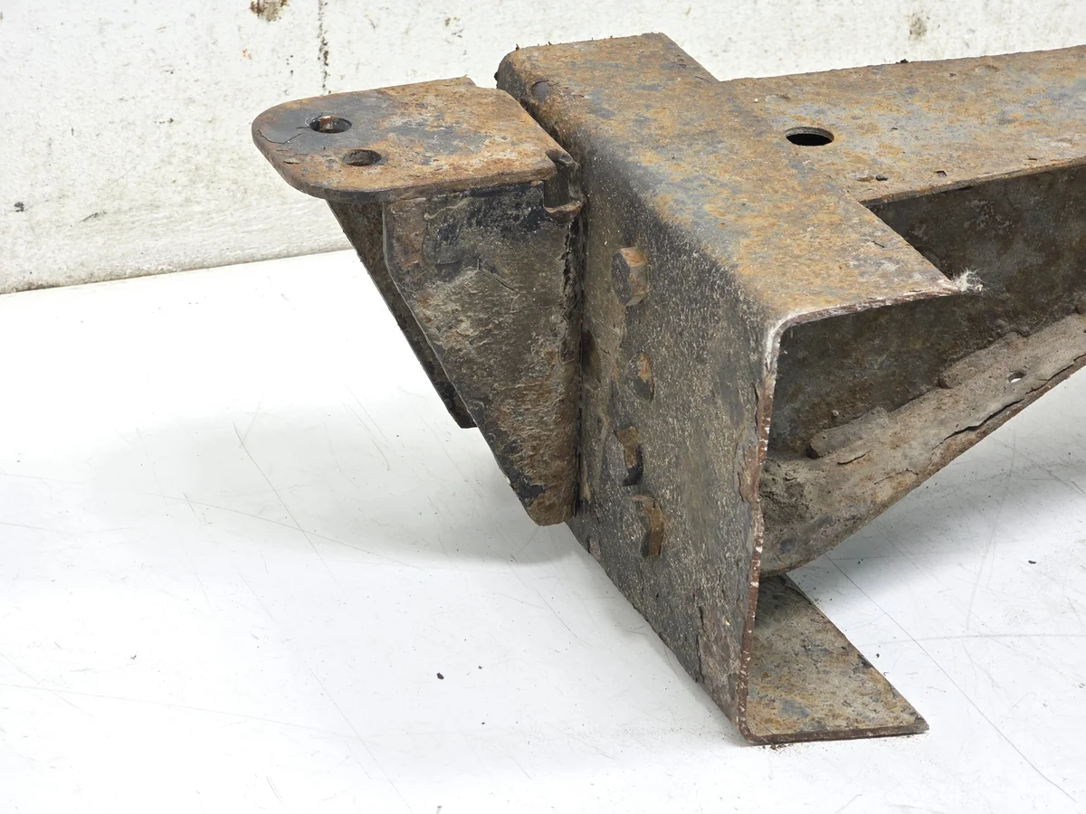 IVECO DAILY 00-14 Frame Beam Mount Crossbar image 7