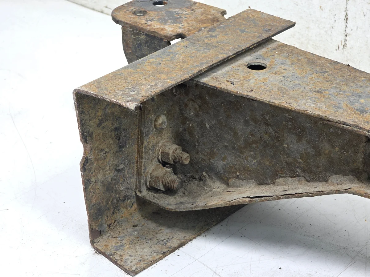 IVECO DAILY 00-14 Frame Beam Mount Crossbar image 8