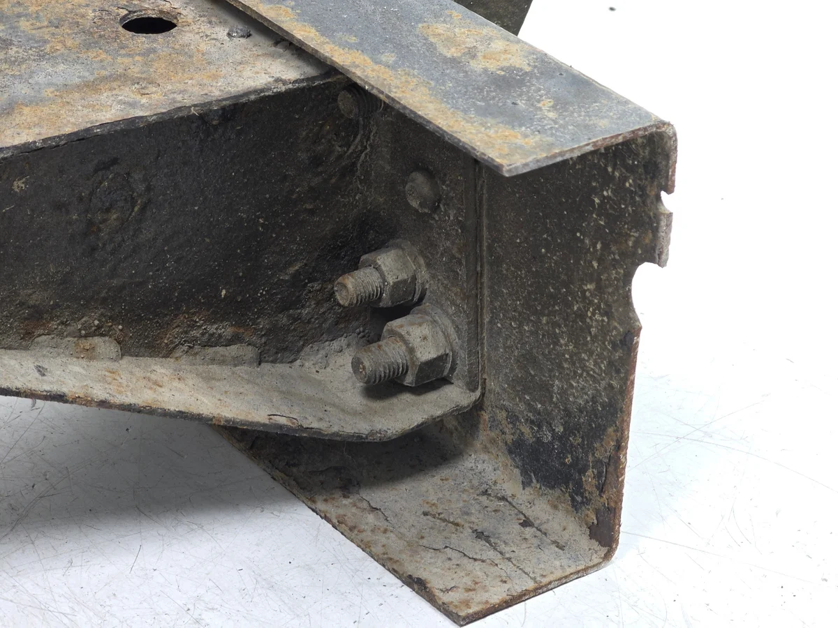 IVECO DAILY 00-14 Frame Beam Mount Crossbar image 10