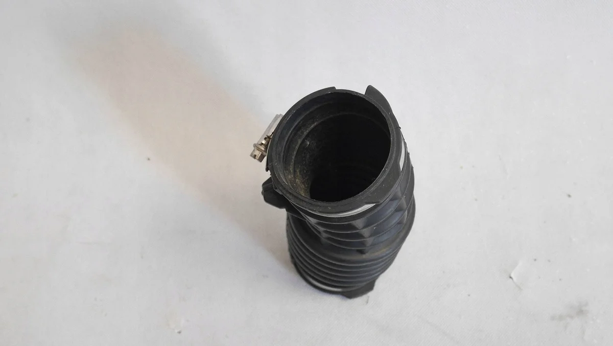 2022 Bentley Continental Intercooler Hose 3SA129647C image 3