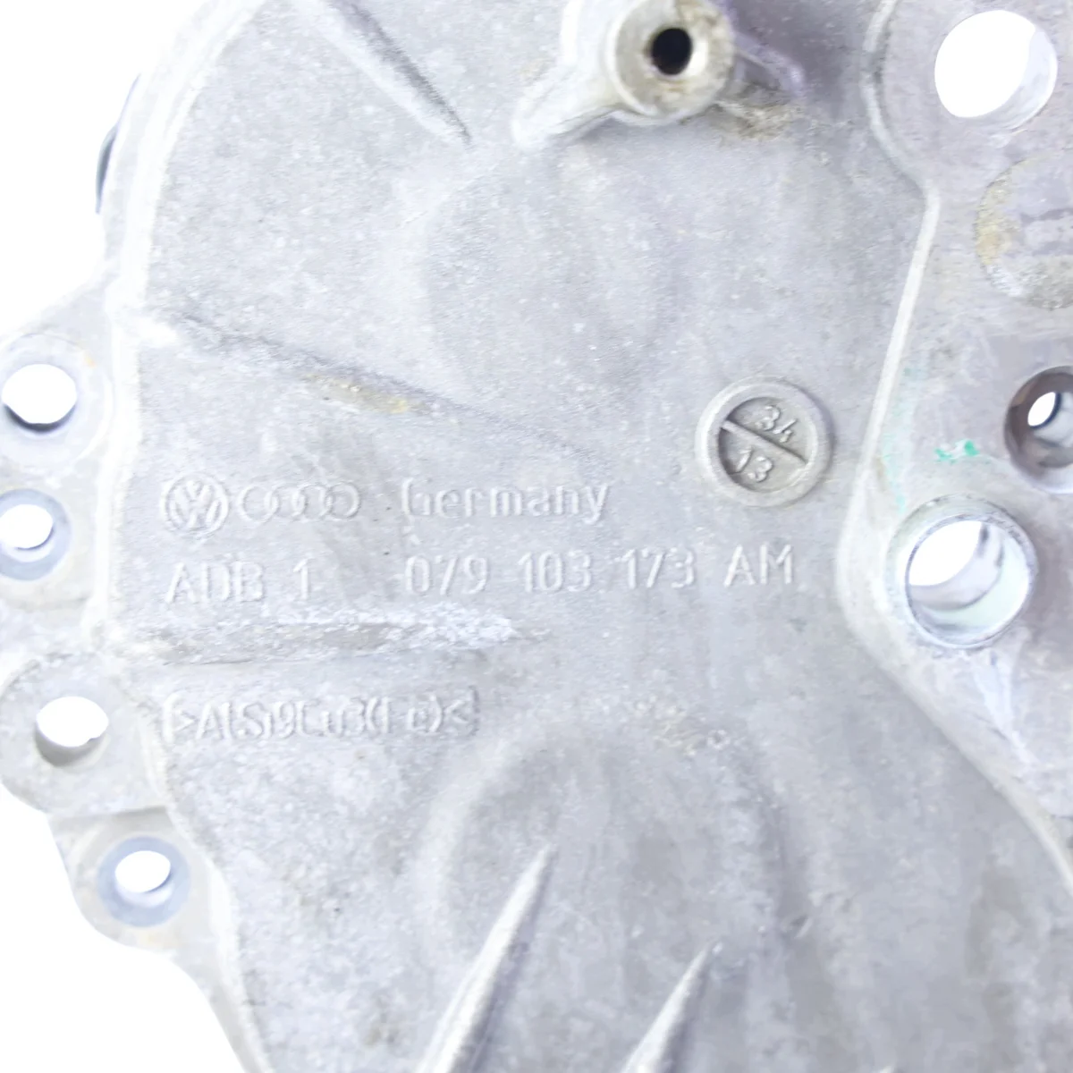 Audi RS4 B8 RS5 8T Steuergehäusedeckel 4.2 V8 image 9