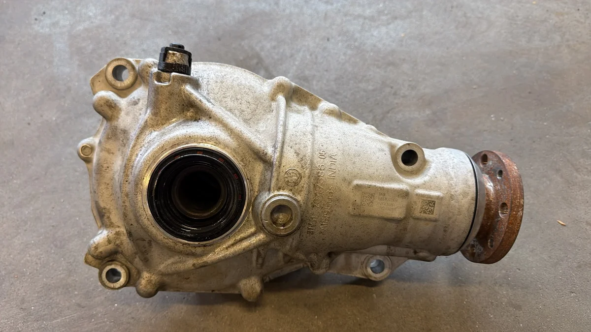 Differential vorne BMW G60 G61 885470204