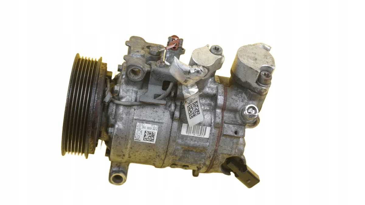 Audi Ilmastoinnin kompressori 8T0260805F