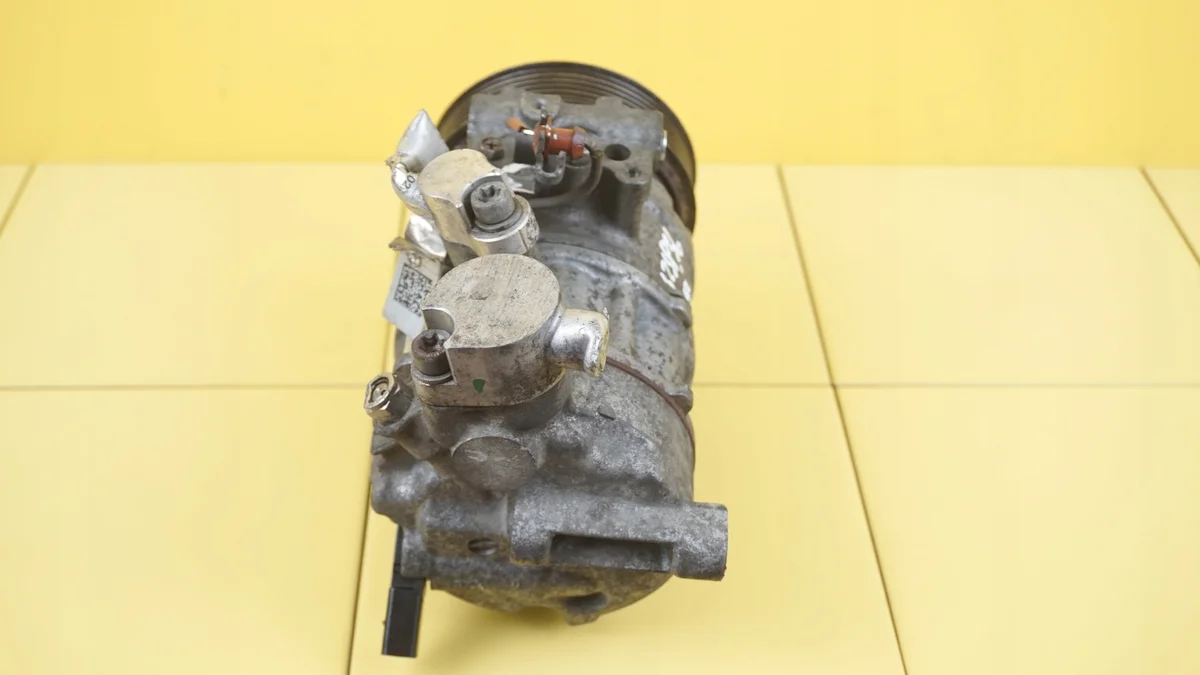 Audi Ilmastoinnin kompressori 8T0260805F image 3