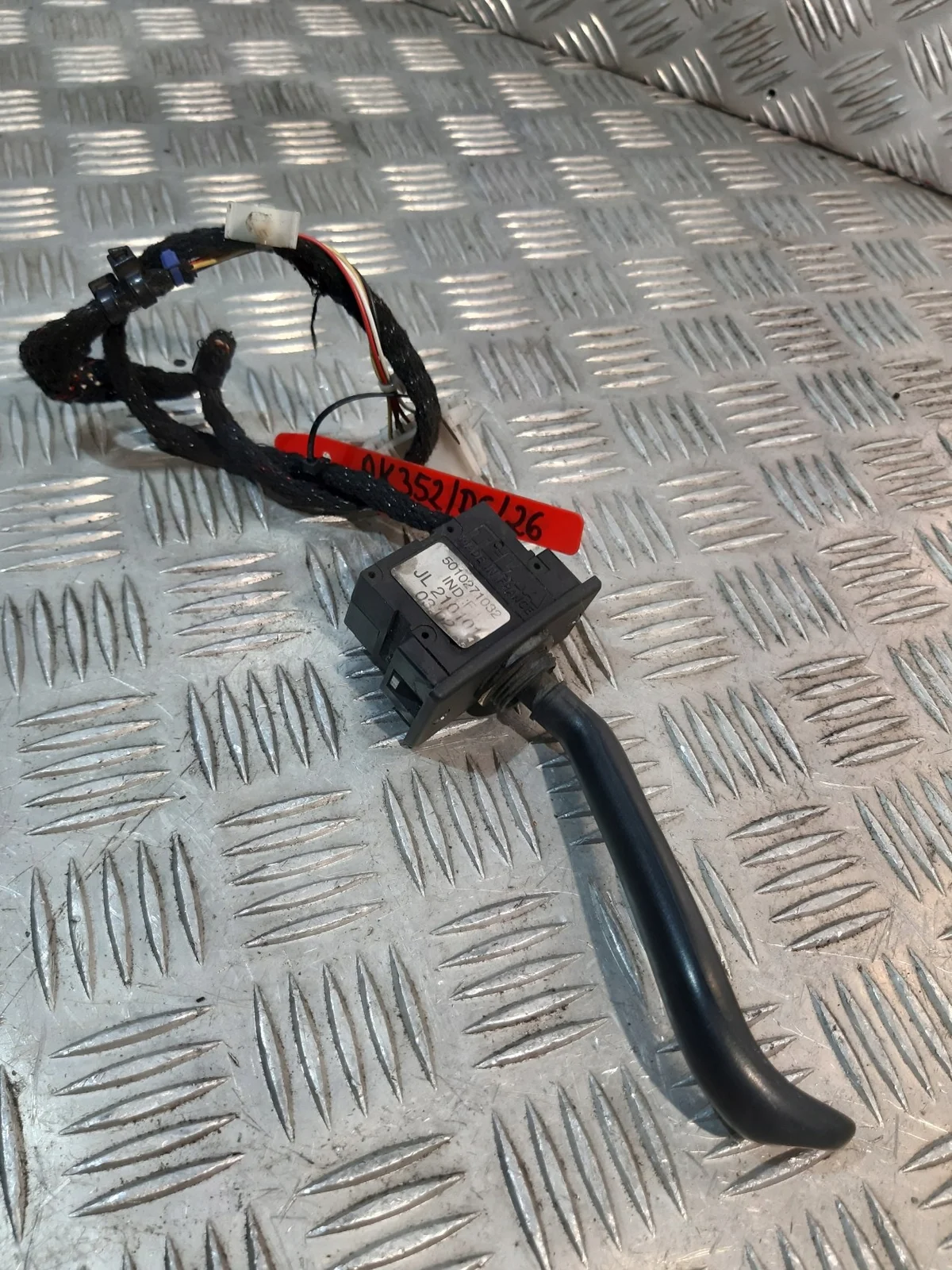 Reglage vid ratt Renault Volvo 5010271032