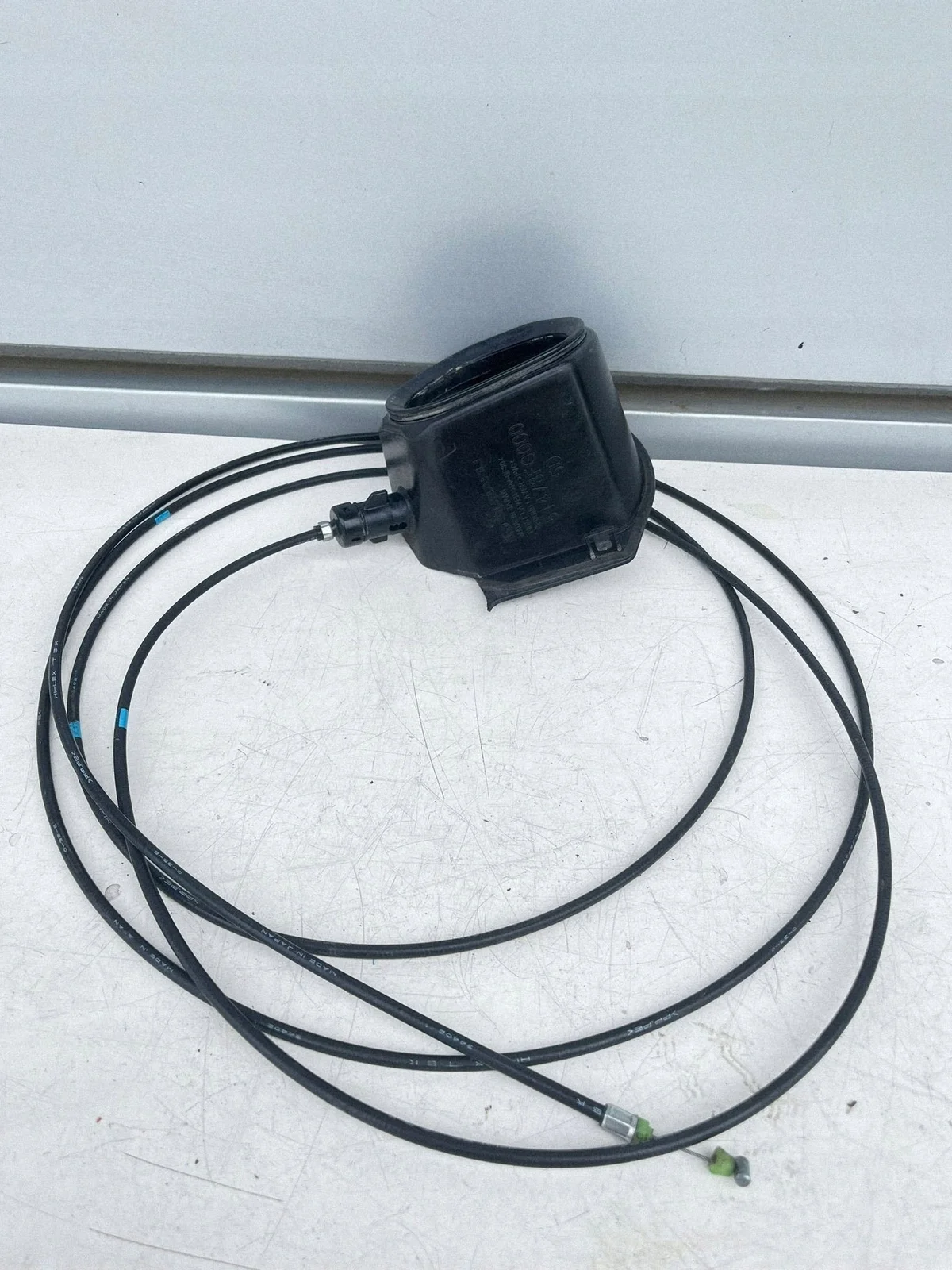 Linka otwierania klapki paliwa Subaru Impreza III