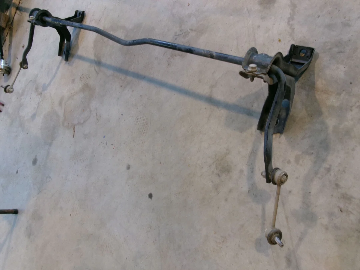 Stabilisatorhalterung hinten Peugeot 3008 II 9819390180 image 3