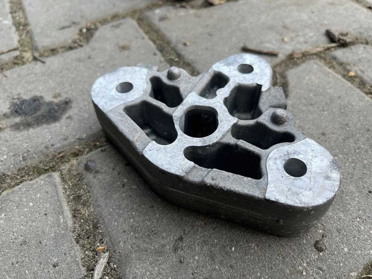 Support de ressort arrière Alfa Romeo Stelvio 50551204 image 4