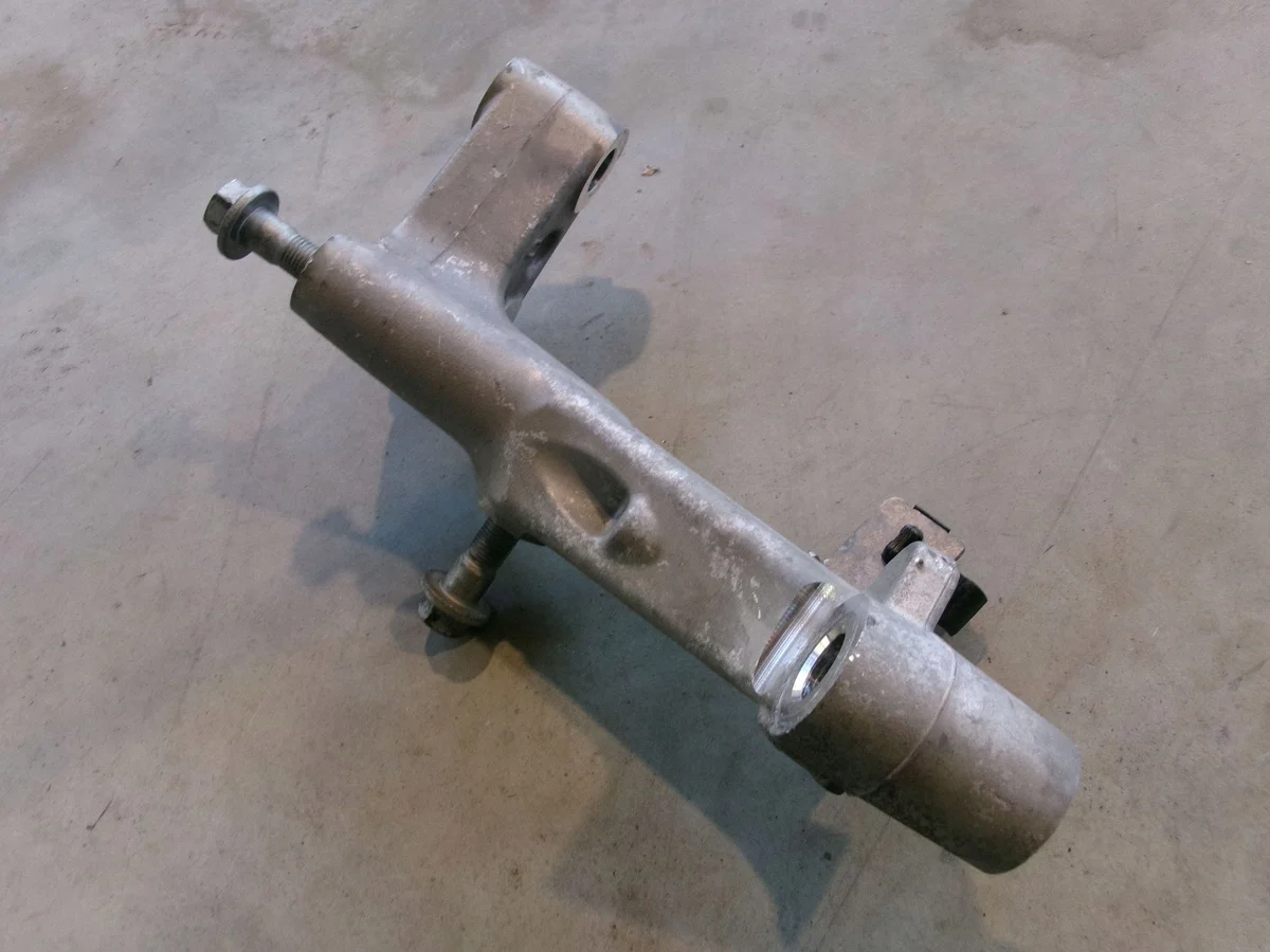 Peça de Suspensão Peugeot 3008 II S04-26A image 6