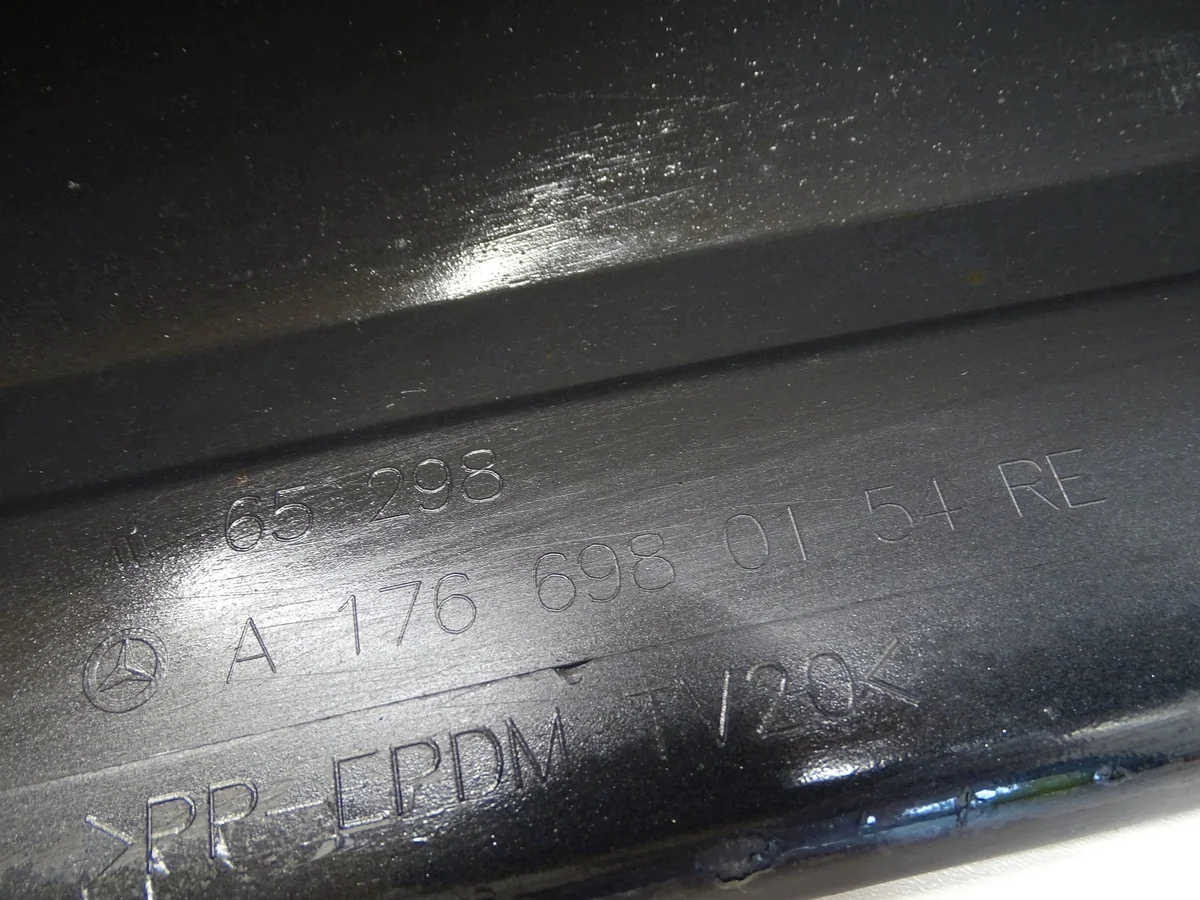 Seuil droit Mercedes A W176 AMG CARSTOM315 image 8