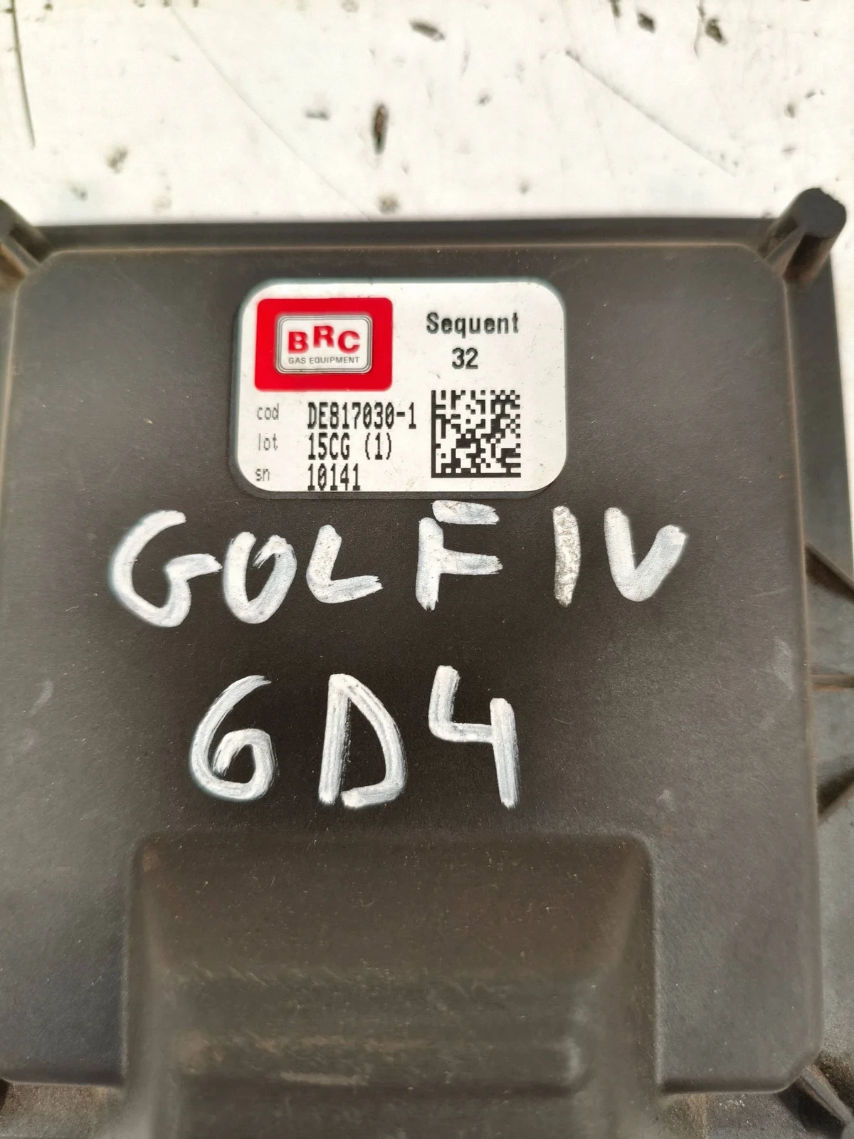 Volkswagen Golf IV kaasujärjestelmän ohjain