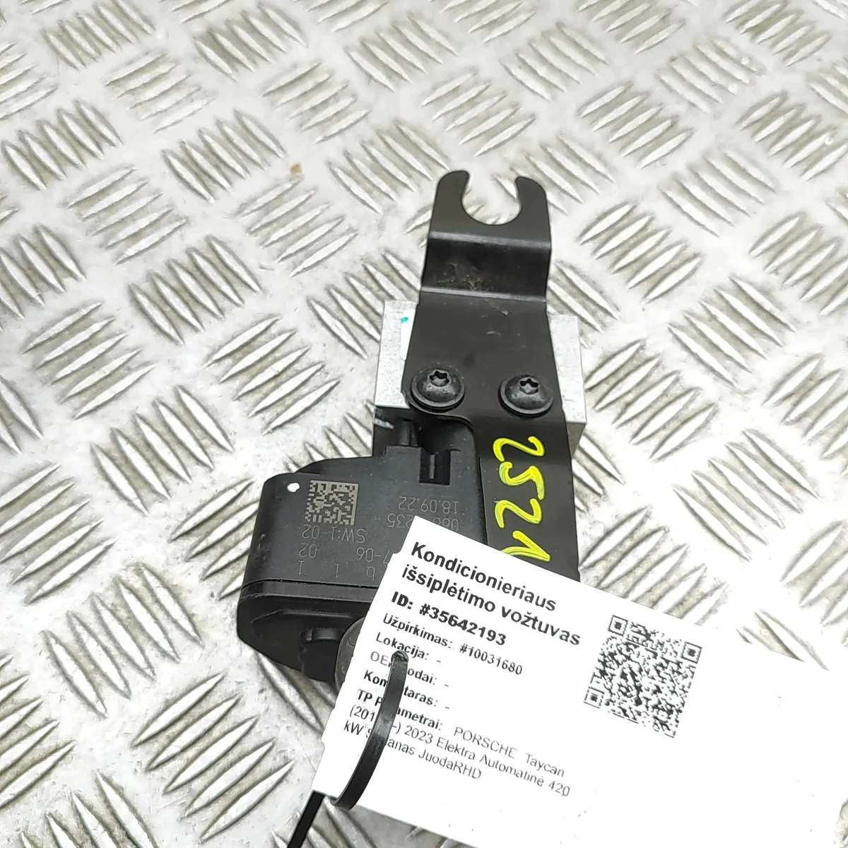 Porsche Taycan Valve Climatisation 0019187706 image 4