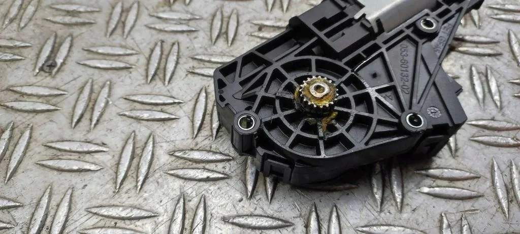Motor Teto Solar BMW 5 GT F07 0536013202 image 5