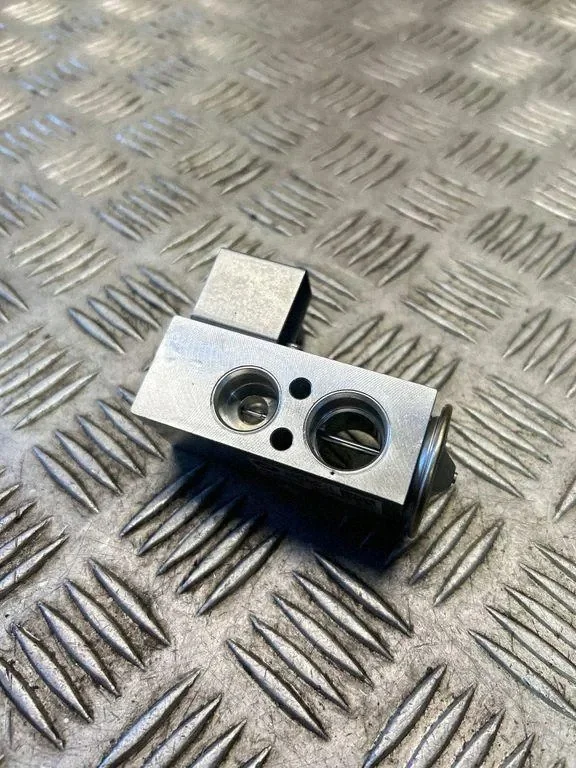 BMW i3 2016 Expansionsventil Klimaanlage 9287282
