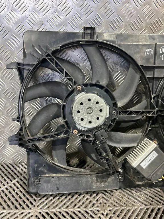 Ventilatori Audi Q5 A4 A5 8K0121003P Usato image 6