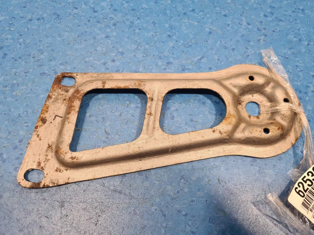 MERCEDES W115 MOCOWANIE SANEK TYLNYCH LEWE S-62532-