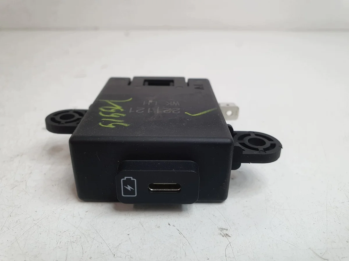 Gniazdo USB Kia Sportage 96125-P1600WK
