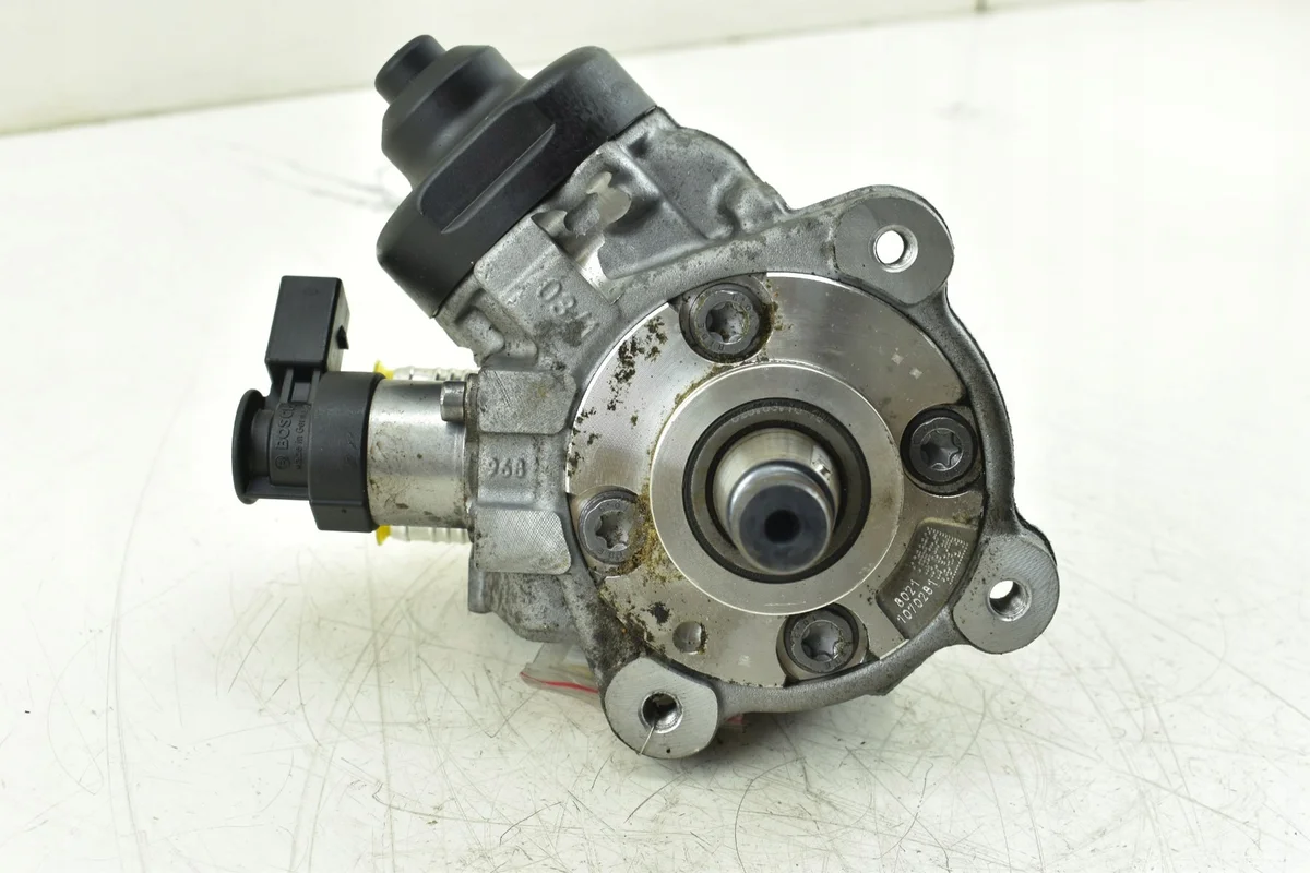Insprutningspump VW Passat B6 Audi A3 2.0 TDI