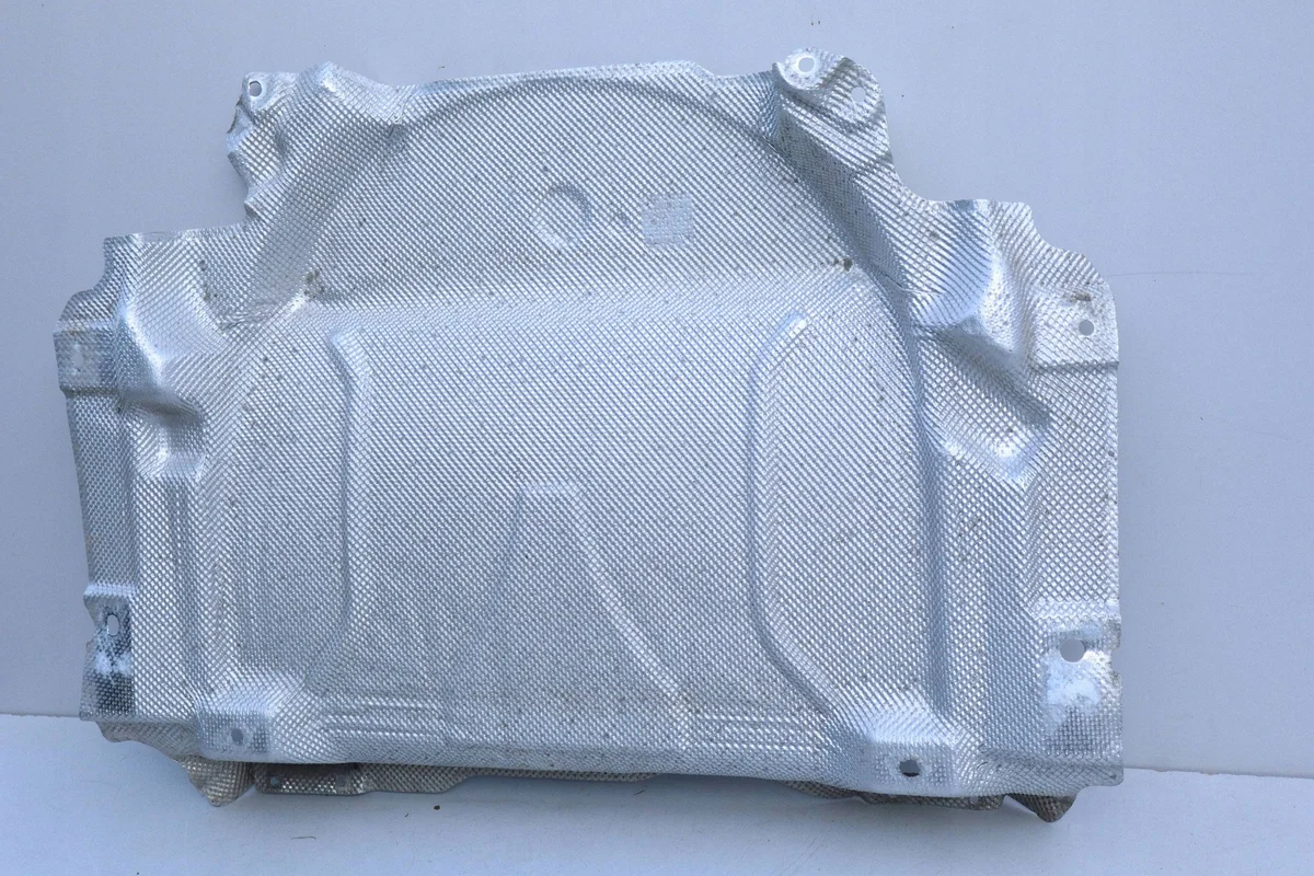Volvo XC90 II Hitzeschutz 31449361 image 3