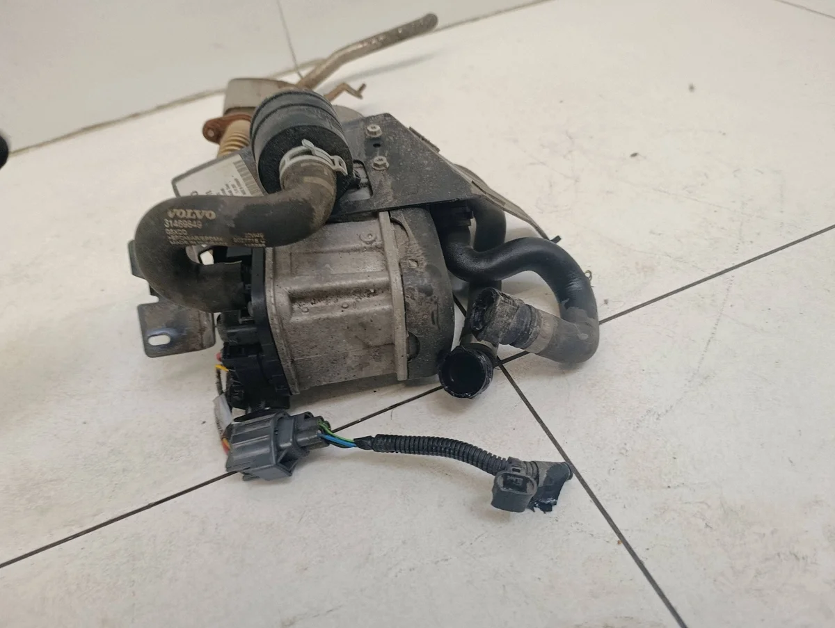 Webasto Volvo V60 II 2 S60 III 3 2.0D image 4