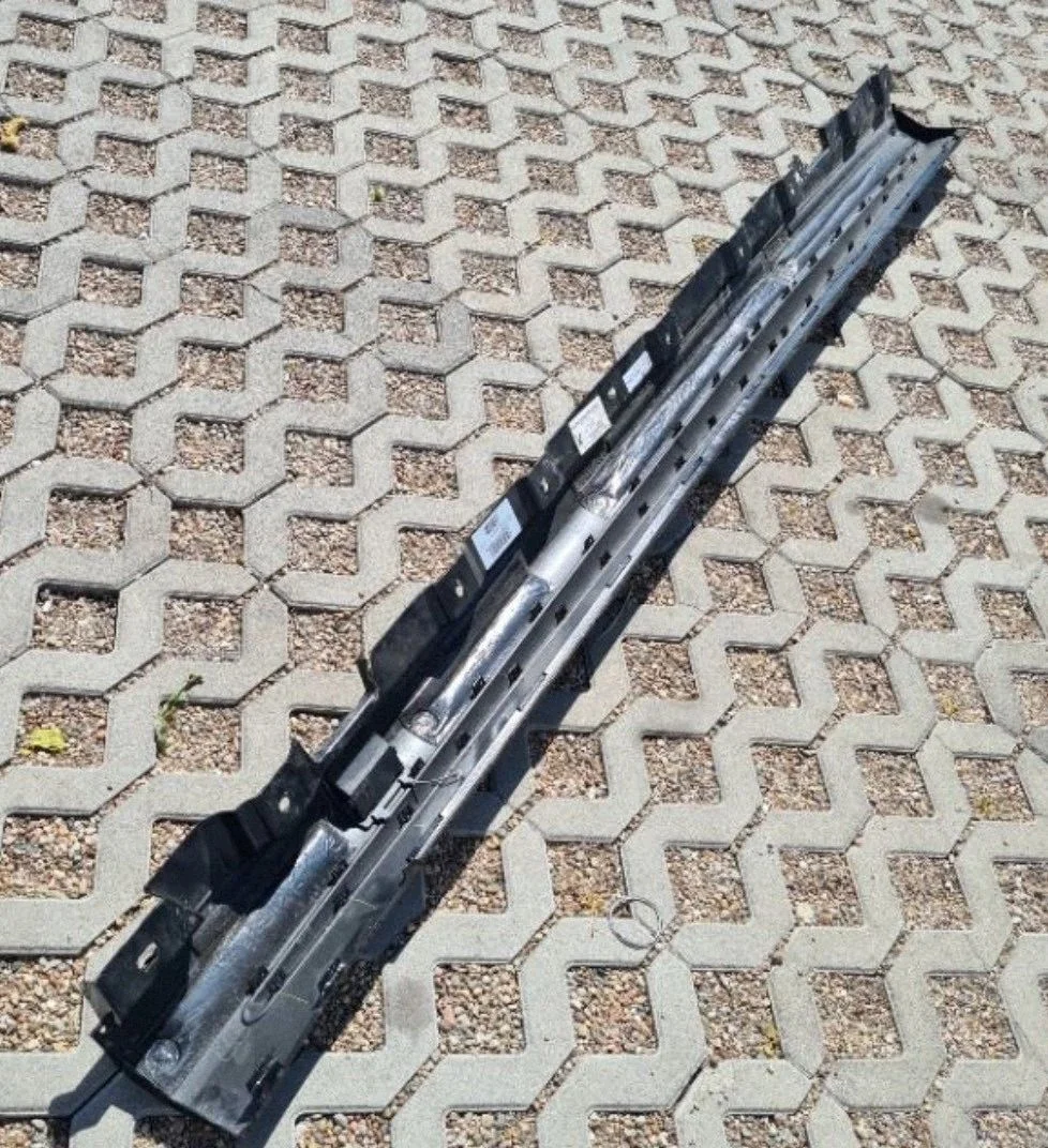Moldura AMG 63 Izquierda Mercedes S W222 image 3