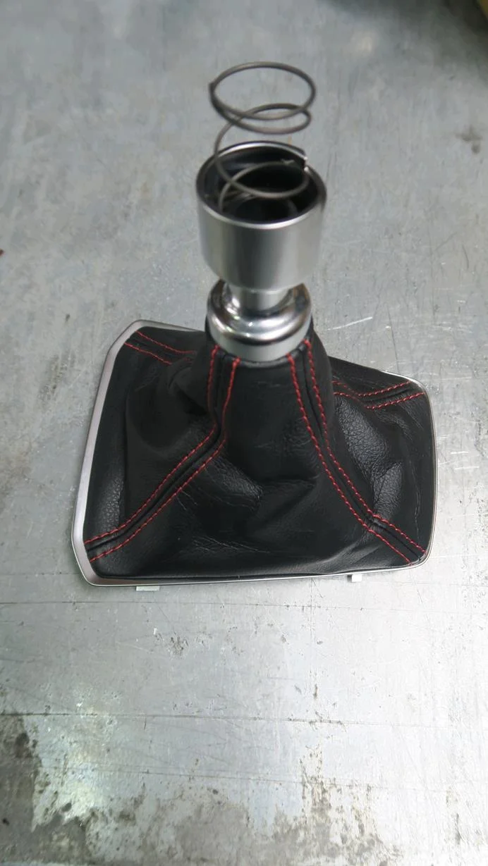 Funda palanca cambios Ford Focus MK4 ST-LINE