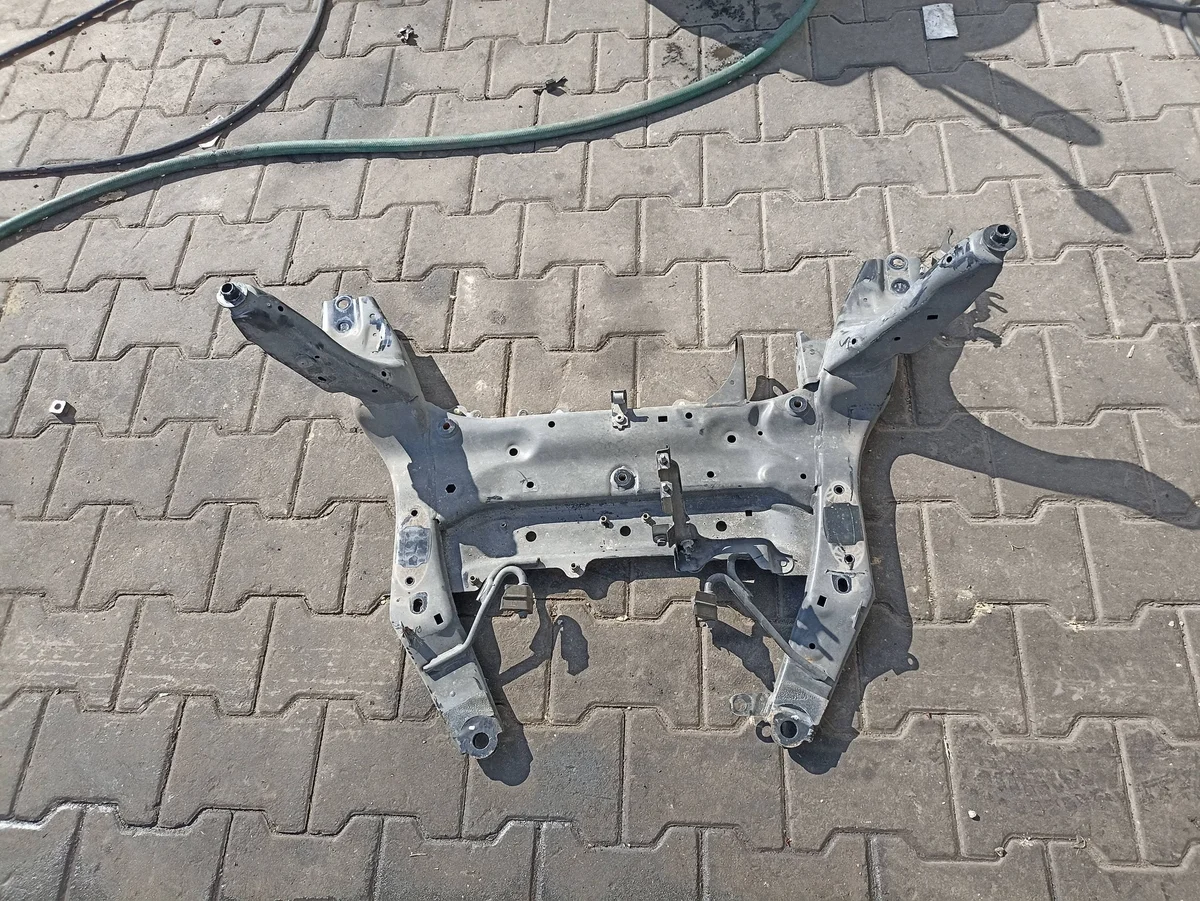 BMW 2 F45 F46 1.5 B HYBRID Sanki Silnika