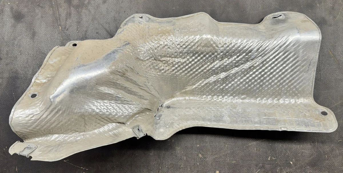Jeep Grand Cherokee WL L 3.6 Heat Shield 68381517AB