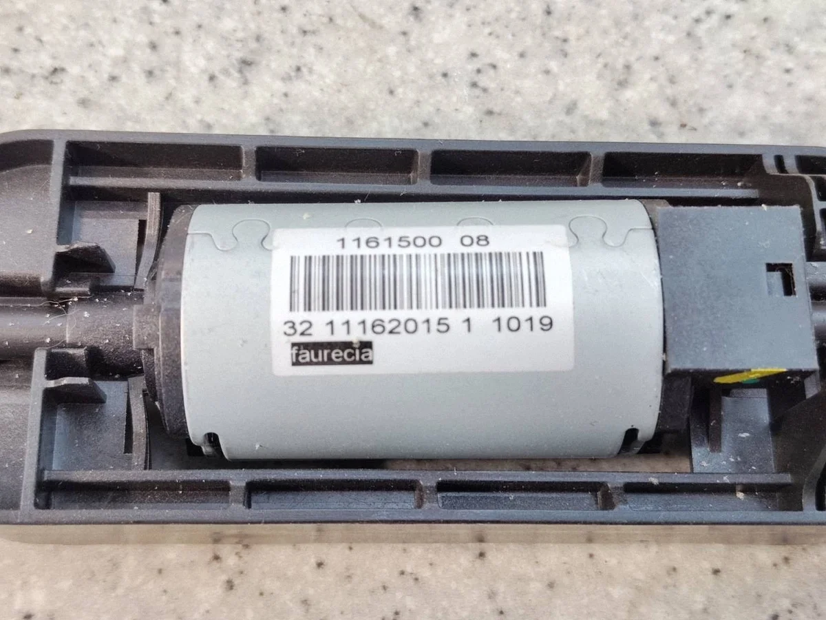 Stellmotor Sitz Rechts Vorne BMW X1 F48 image 3