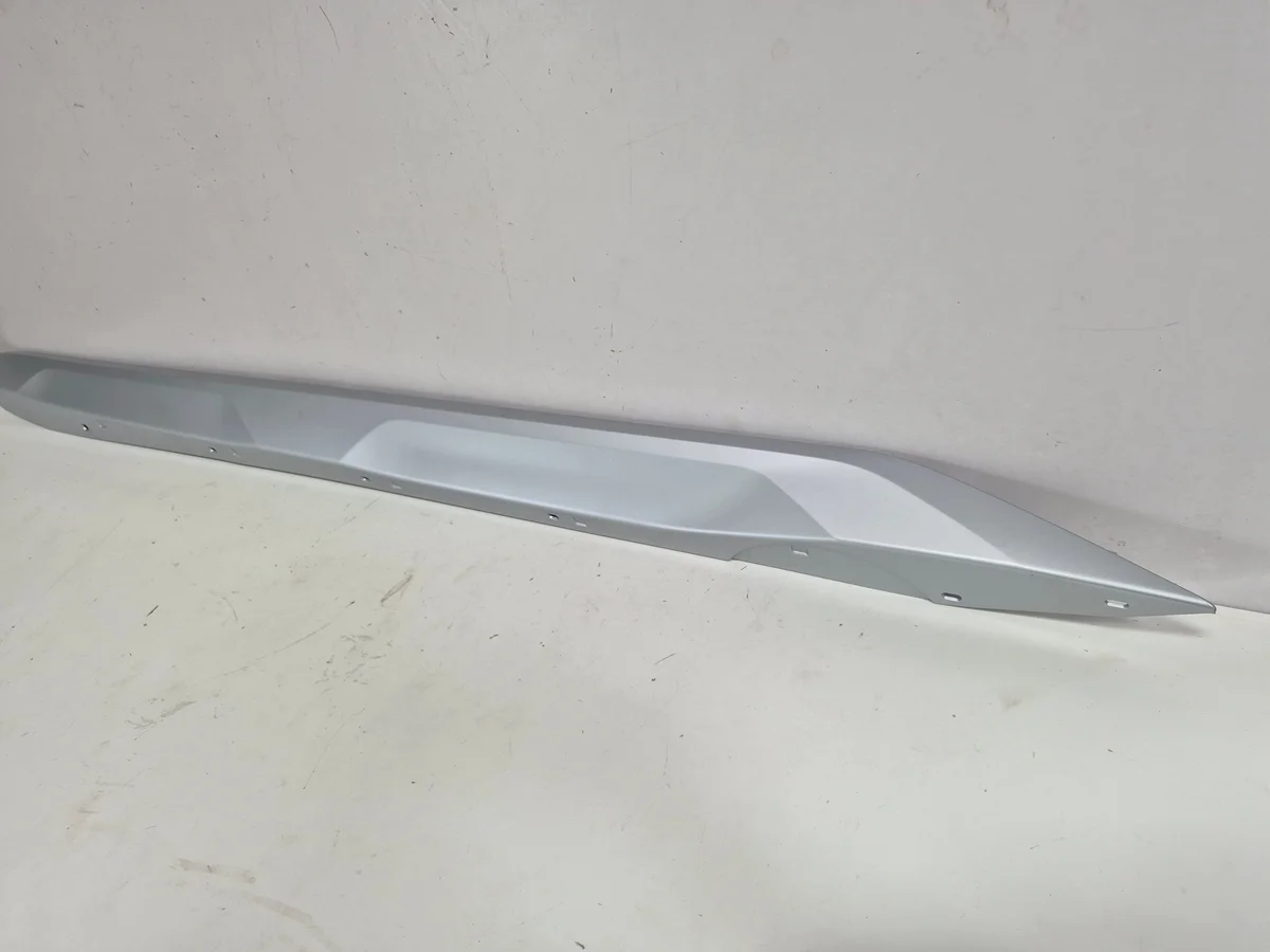 BMW X1 U11 iX1 Schwellerleiste Links image 3