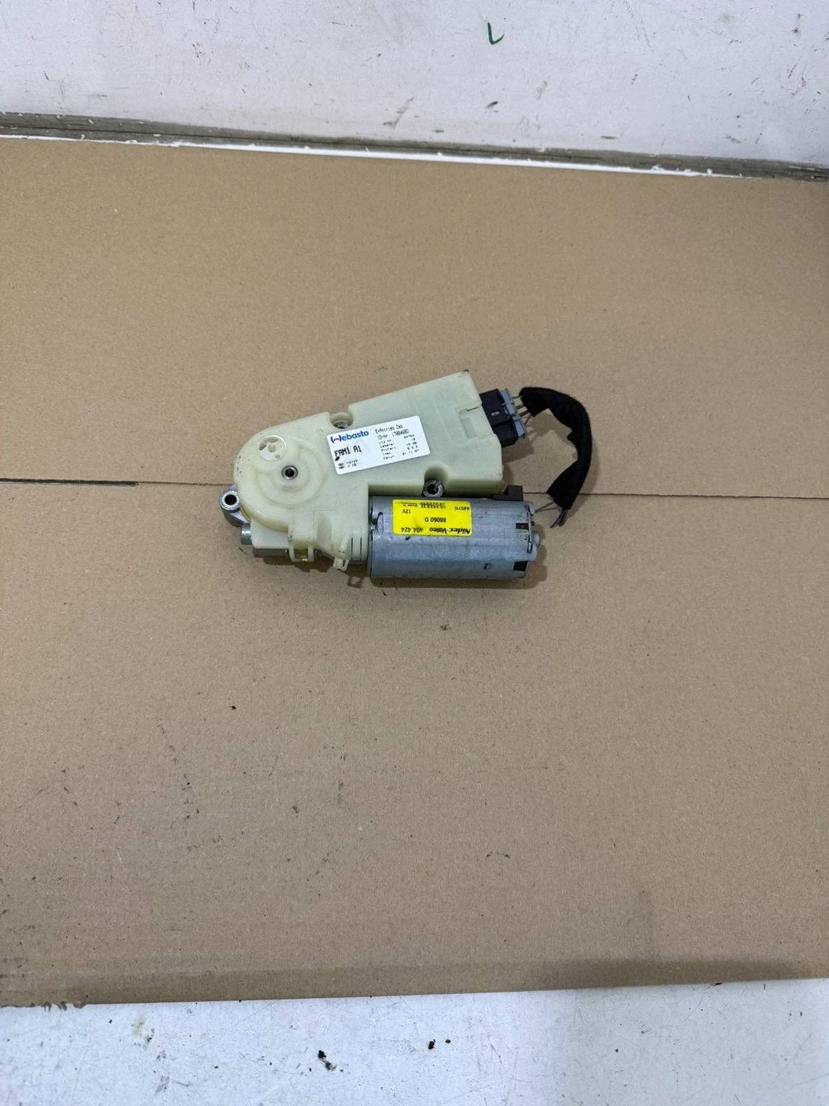 Peugeot 307 SW Schiebedach Motor 17004680
