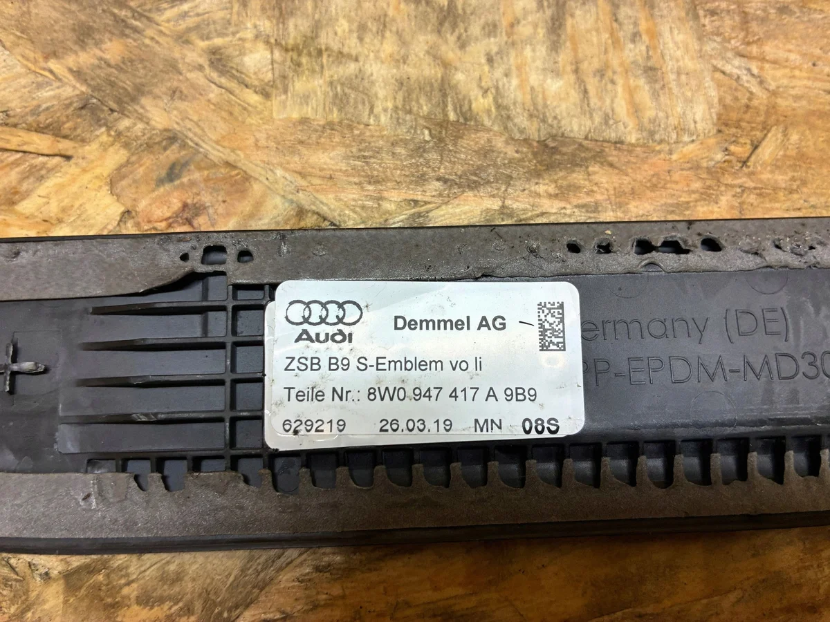 Schwellerleiste Audi A4 B9 8W0947417A gebraucht image 7