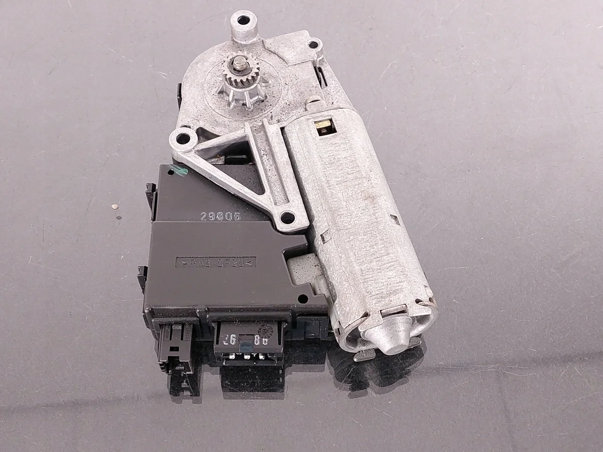Motor Techo Solar BMW 5 E39 67618380136 image 3