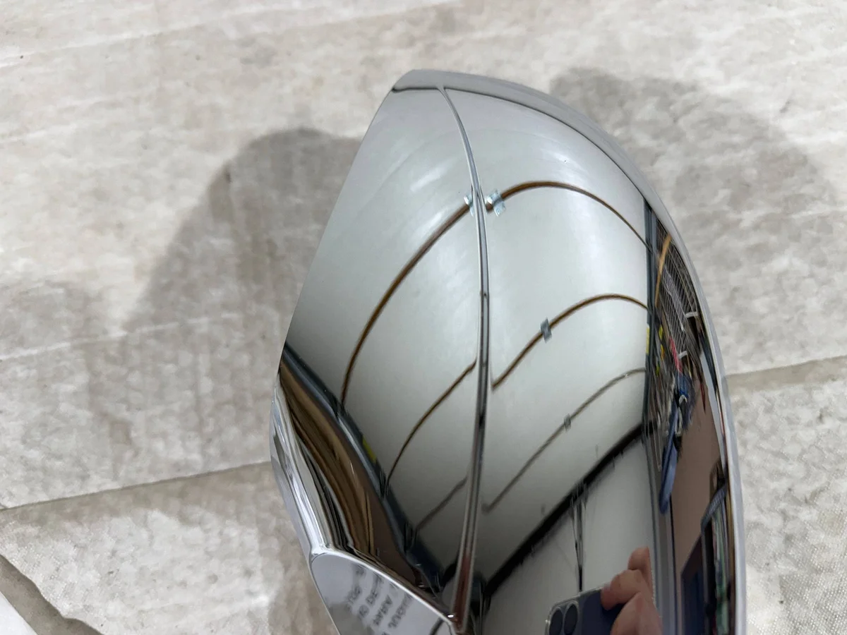 VW Amarok Chrom Spiegelkappe Rechts Gebruikt image 7