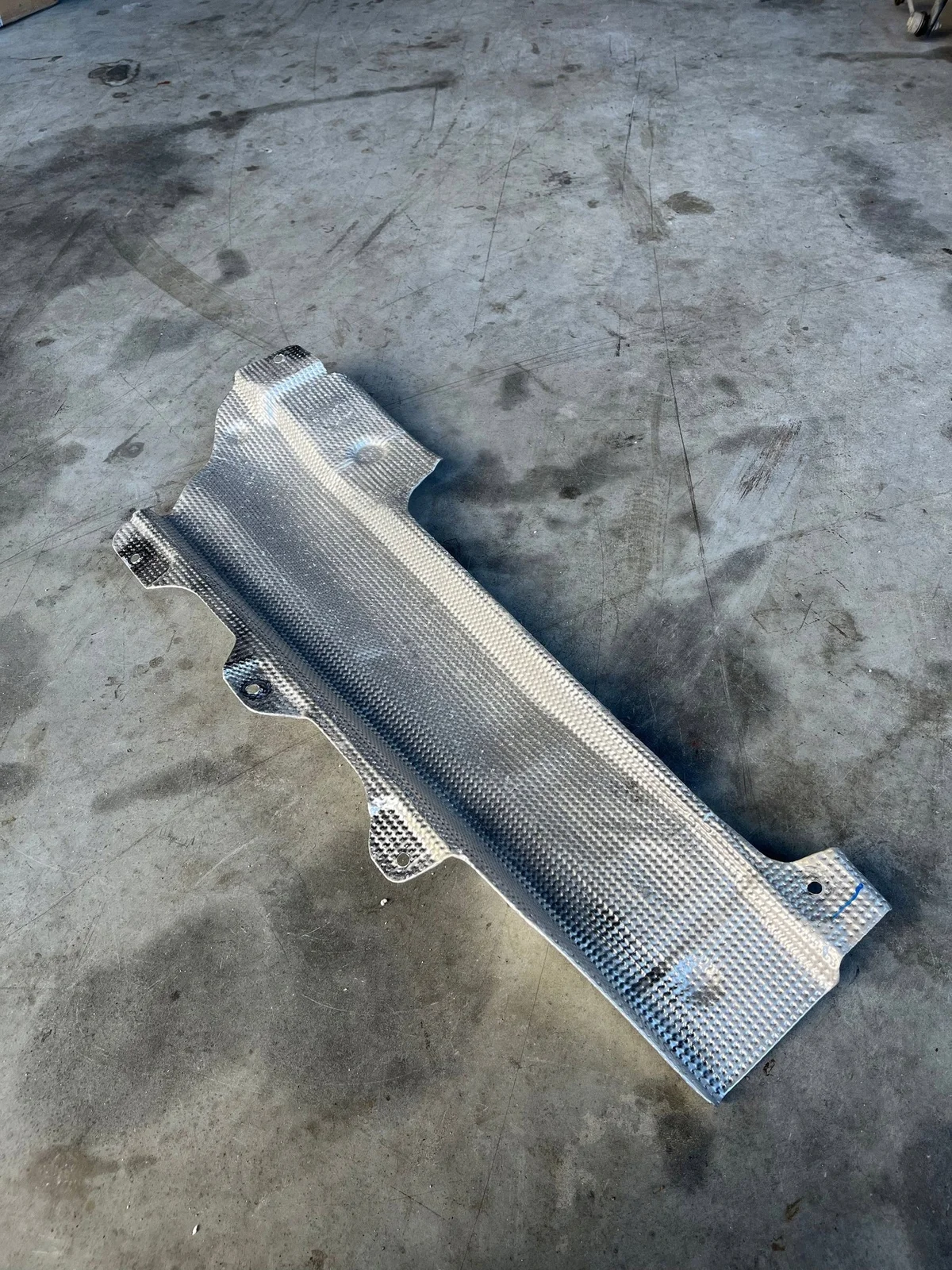 Alfa Romeo Giulia Lämpösuoja Pakoputkelle 50567750 image 5