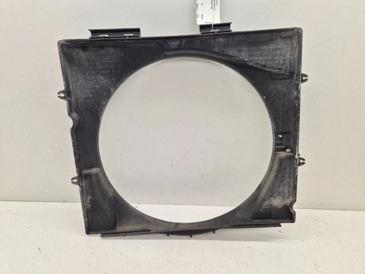 2005 Cadillac SRX Ventilatorhuis 19130179
