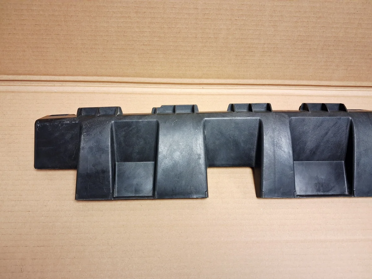 Dacia Duster I Schwellerleiste links 768515735R