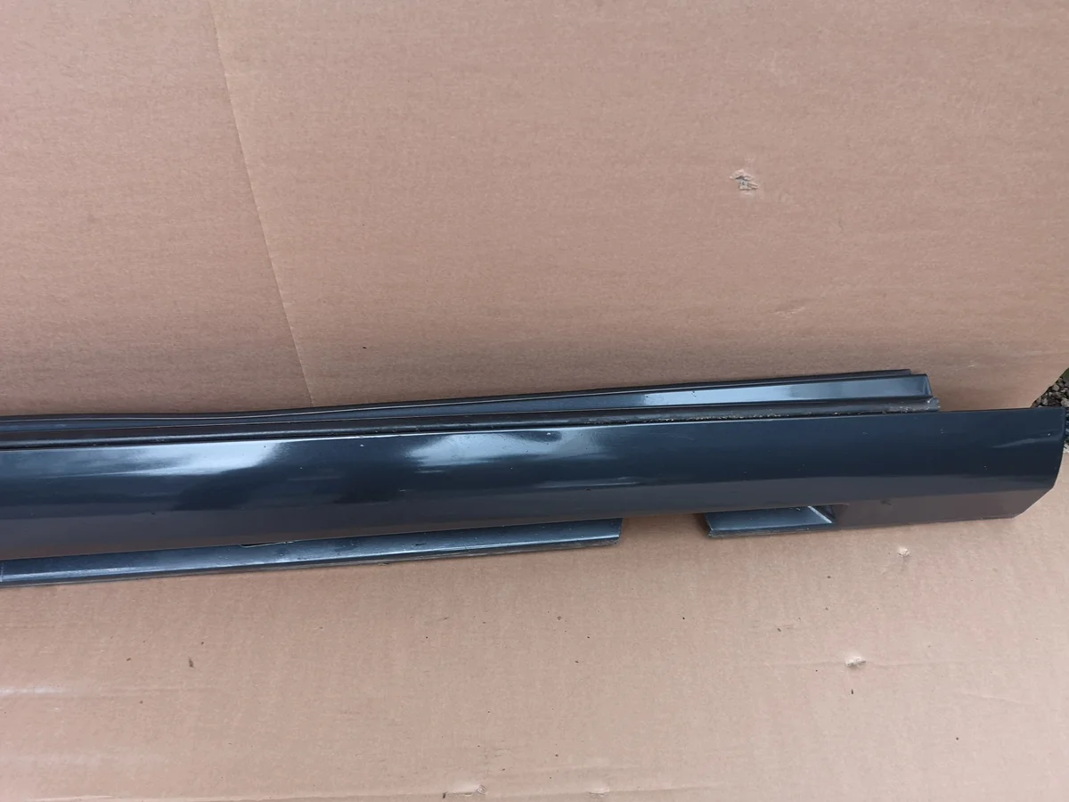 Volvo V60 I 13-17 Right Rocker Panel Complete image 3