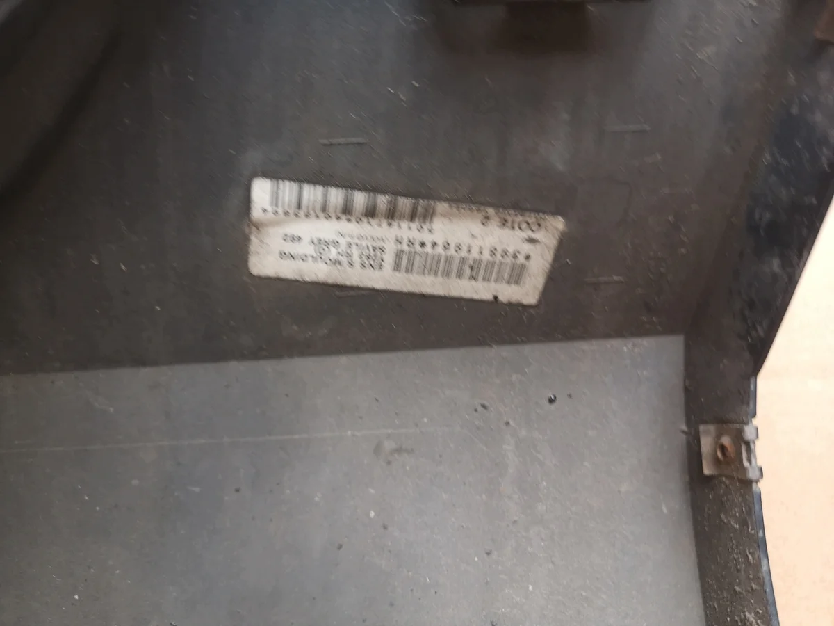 Volvo V60 I 13-17 Right Rocker Panel Complete image 6
