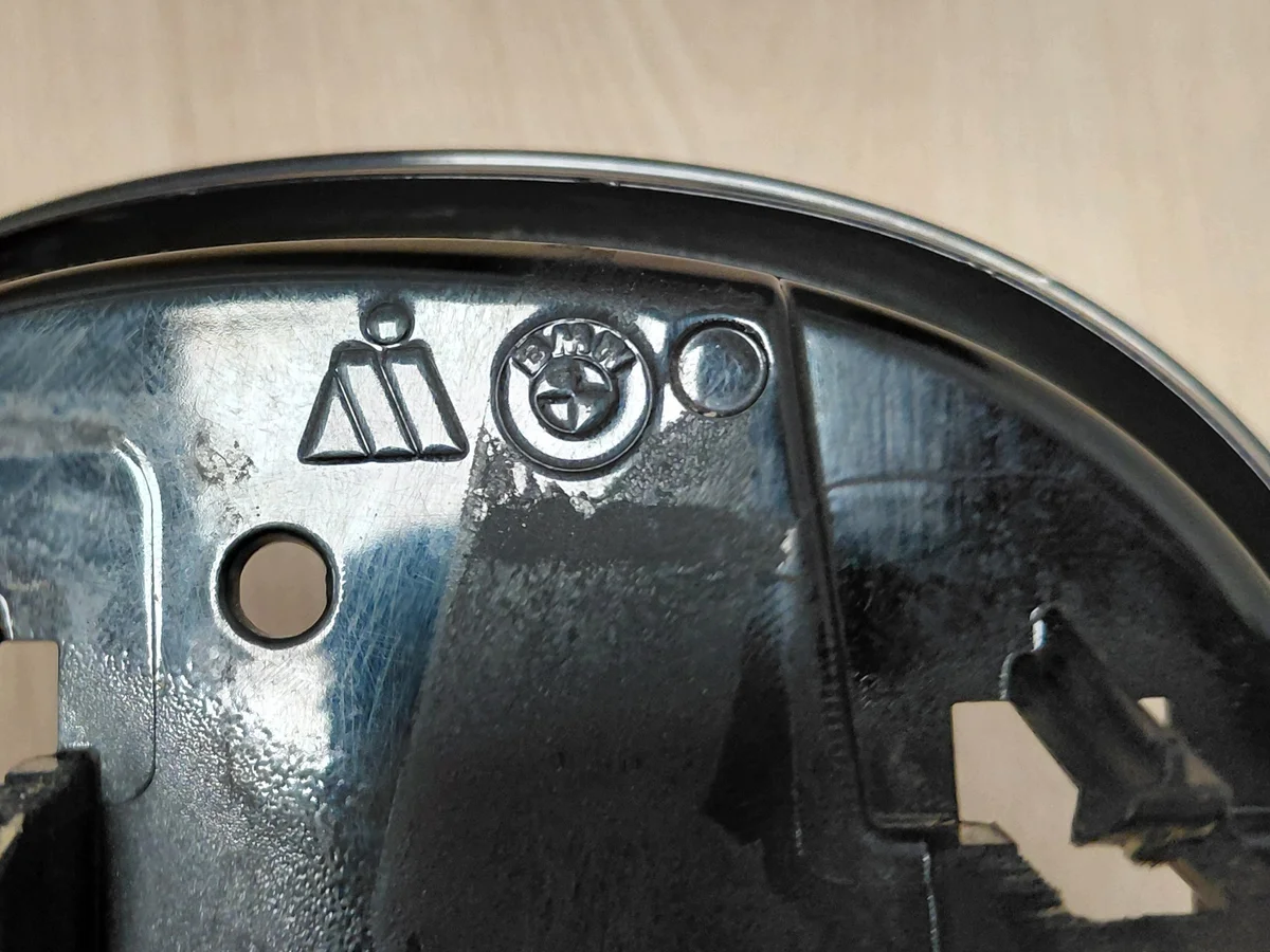 Moldura Espelho Retrovisor BMW E90 E91 E92 E81 E82 E87 E88 image 10