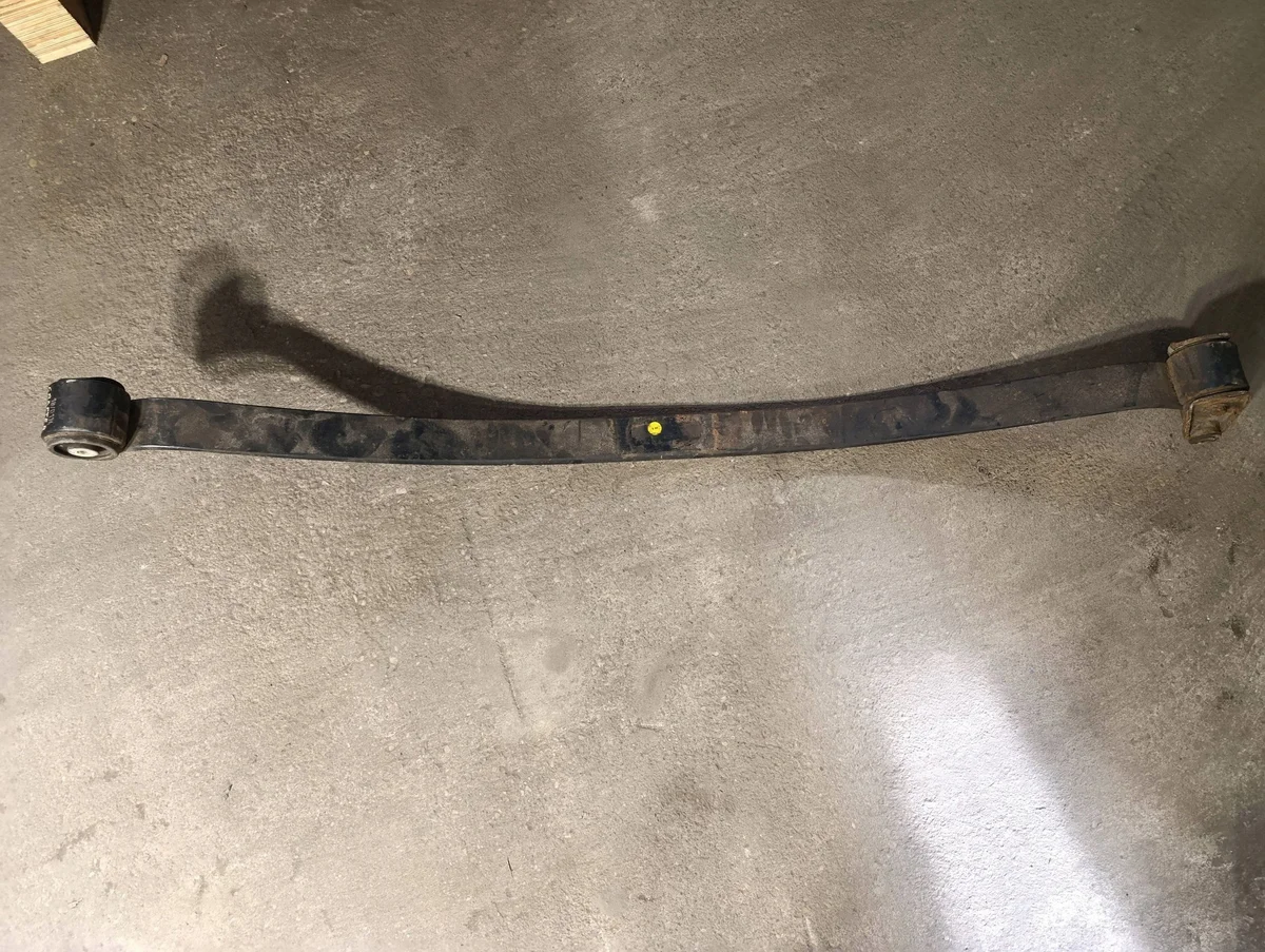 CRAFTER II MAN TGE Rear Spring Used image 3