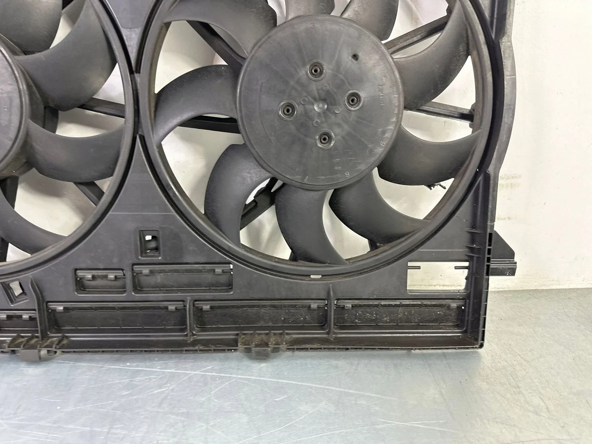 Audi A4 Allroad frontgrill 8W0121003C image 4