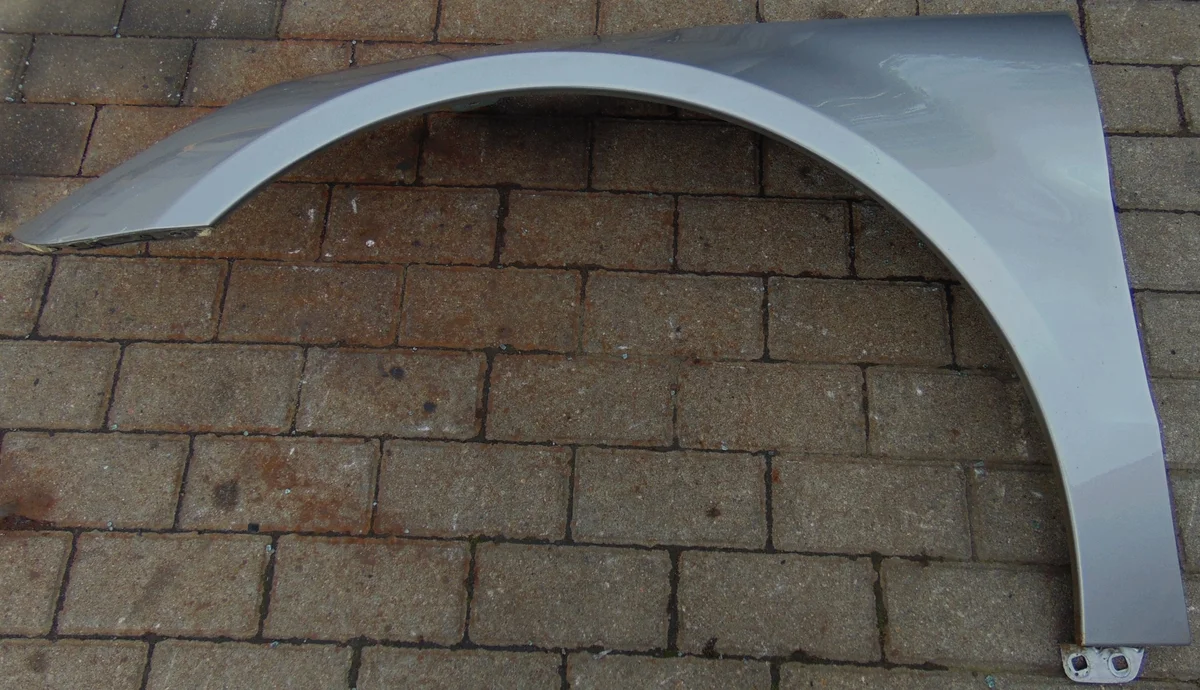 Voorste linker spatbord Mercedes R Klasse W251