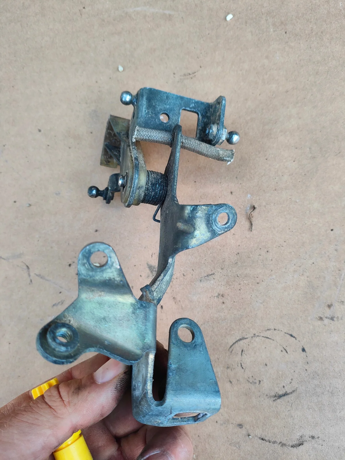 Mécanisme de câble d'accélérateur Mercedes W124 2.5d image 4