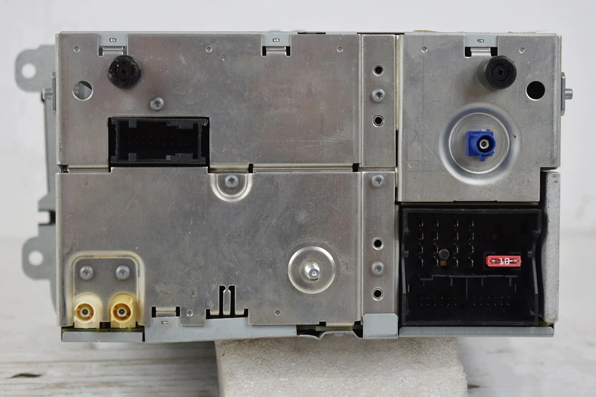 Radio Navigation VW Golf V Passat B6 150782 image 3