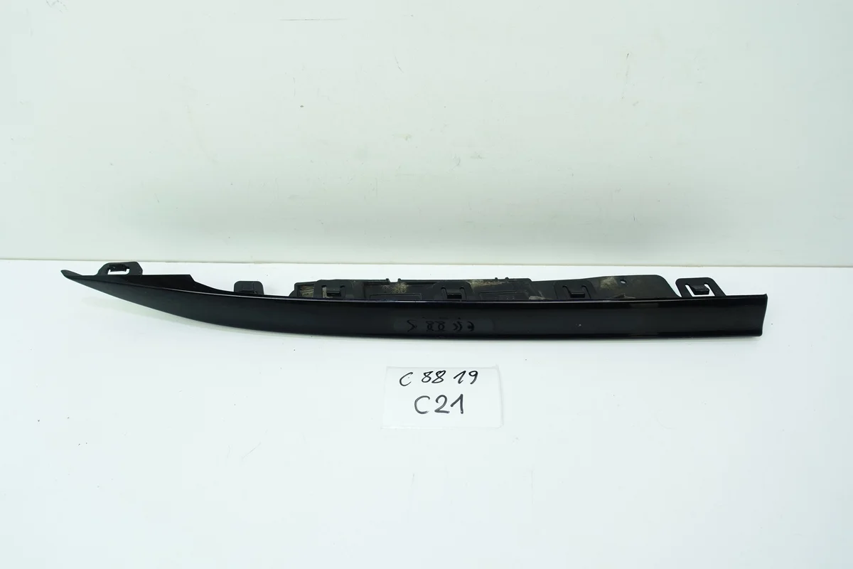 Spoilerlippe rechts VW Golf 8 R-Line Kombi gebraucht image 9