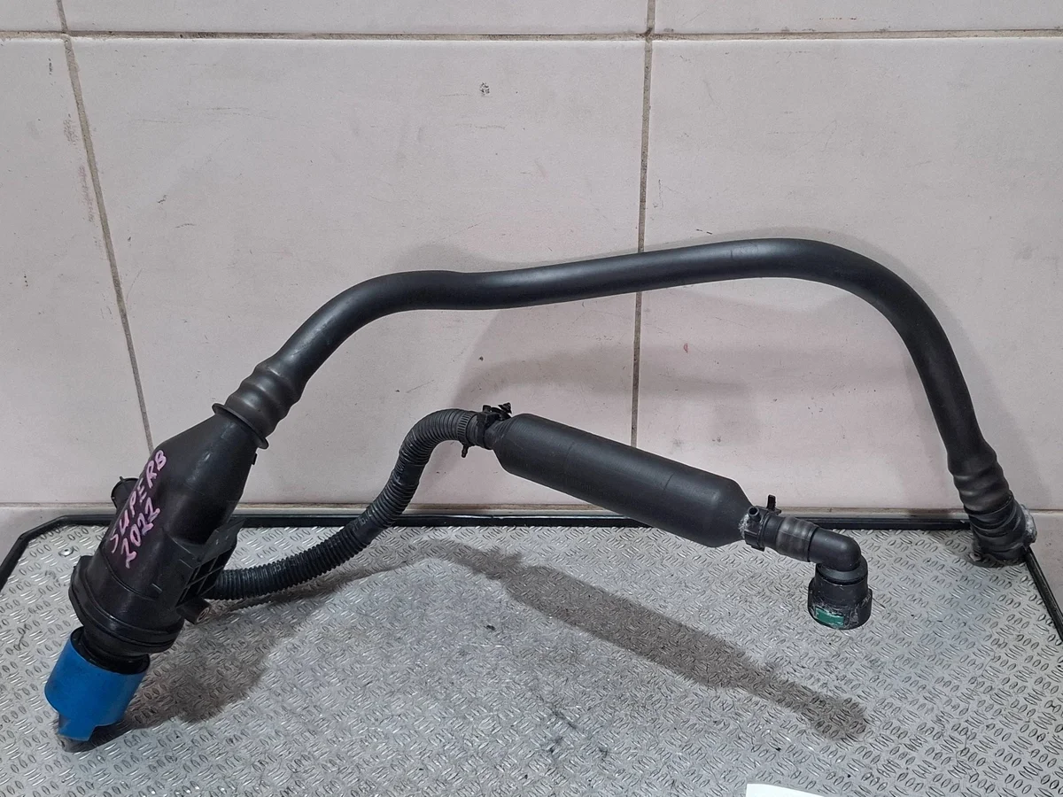 AdBlue Filler Pipe Skoda Superb 3Q0131965D