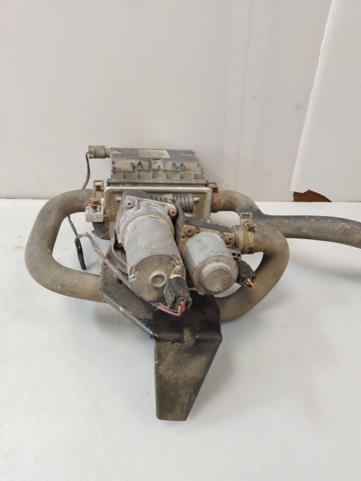 BMW X3 E83 Coolant Heater 6918806 image 3
