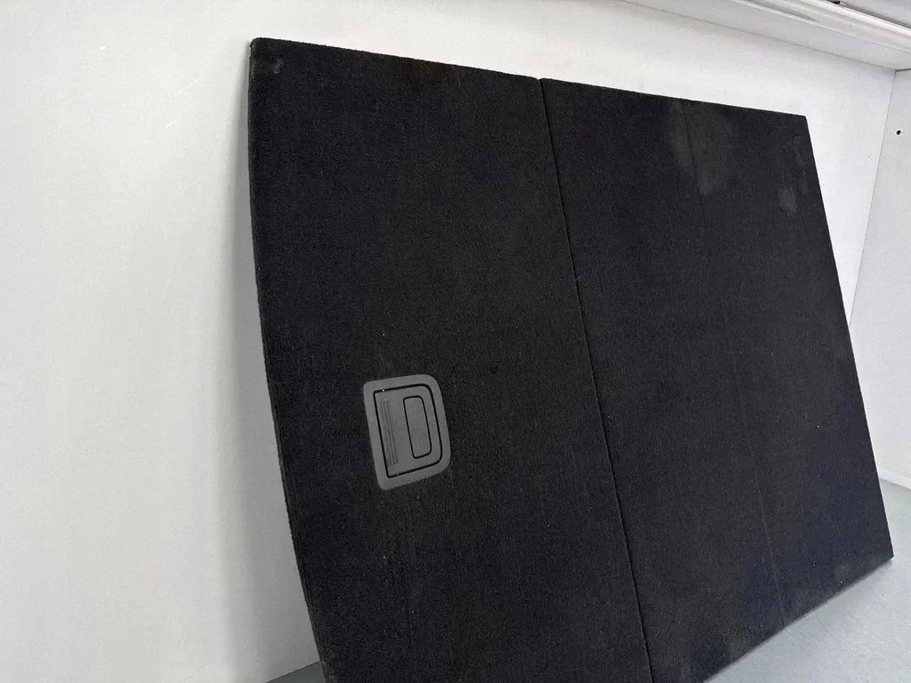 Audi Trunk Floor Mat 4G9861529A Used image 4